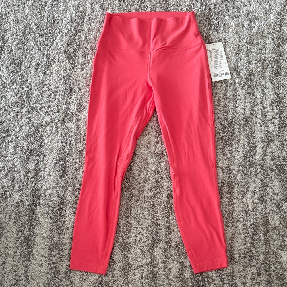 NWT Lululemon Desert Red Leggings Size 8 Length 25”